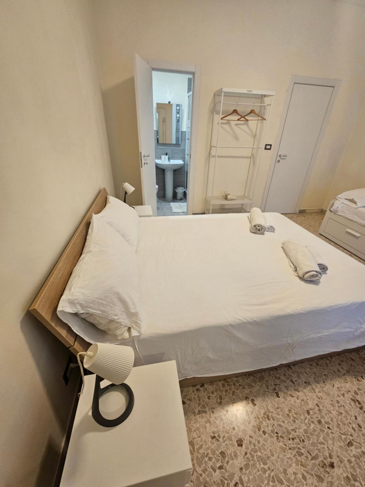 Dreibettzimmer mit eigenem Bad